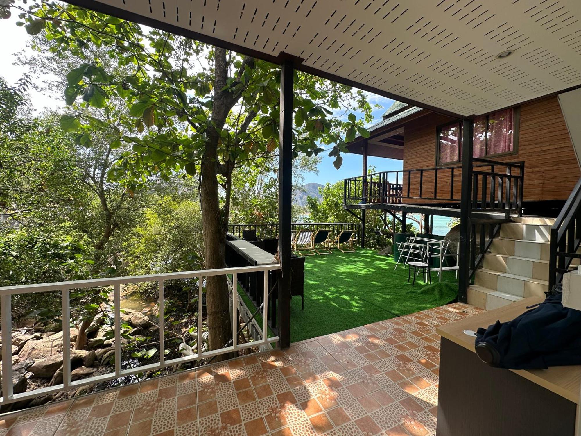 Sweed Dee Seaview Hostel Koh Koh Phi Phi Don Extérieur photo